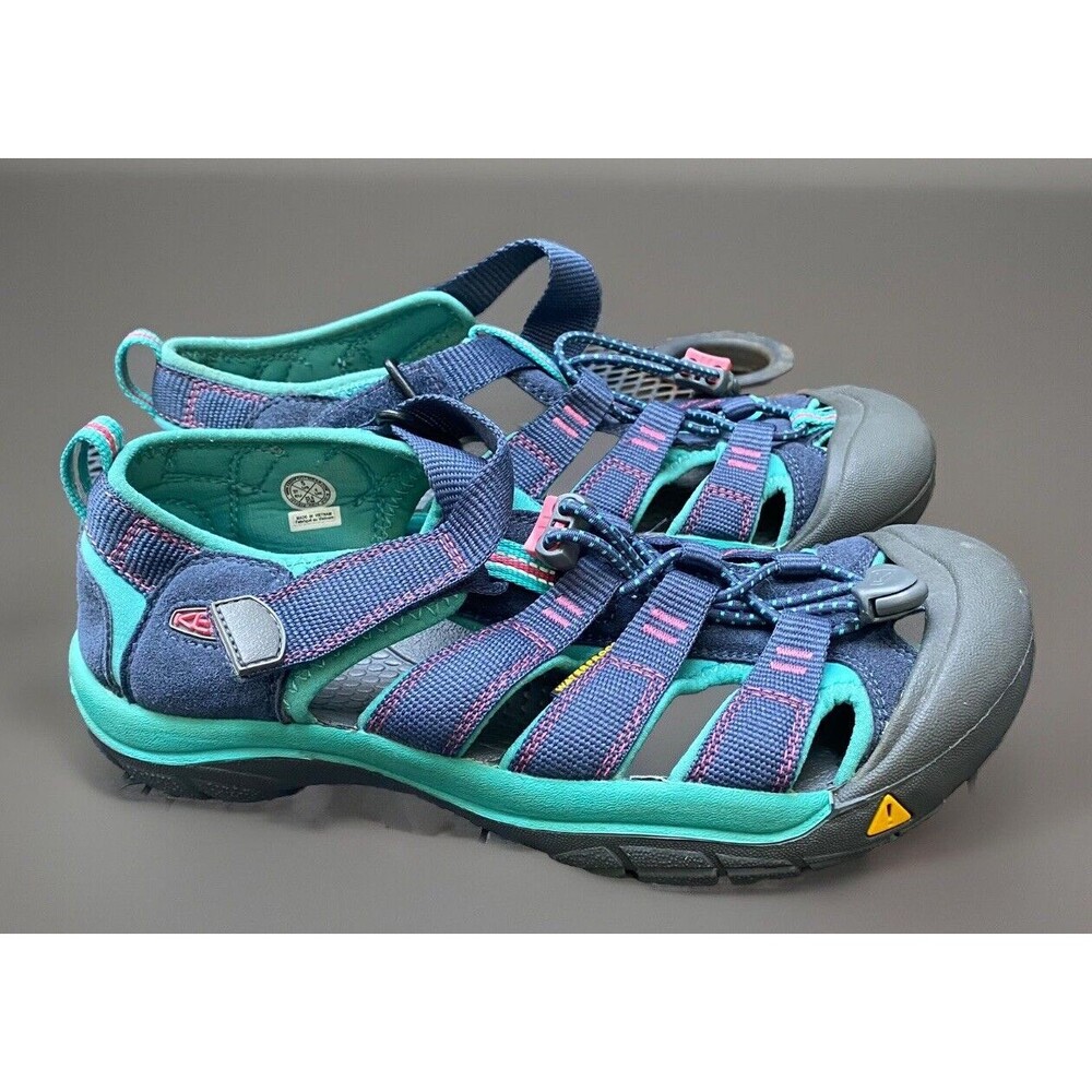 KEEN Newport H2 Water Sandals Mens Size 5 Hiking Outdoor Sport Closed Toe